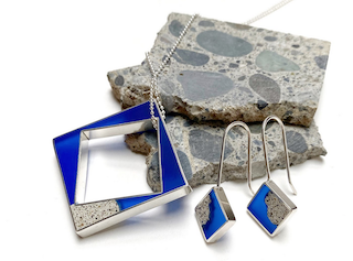 Jewelry Invitational Artist: Jennifer Graves